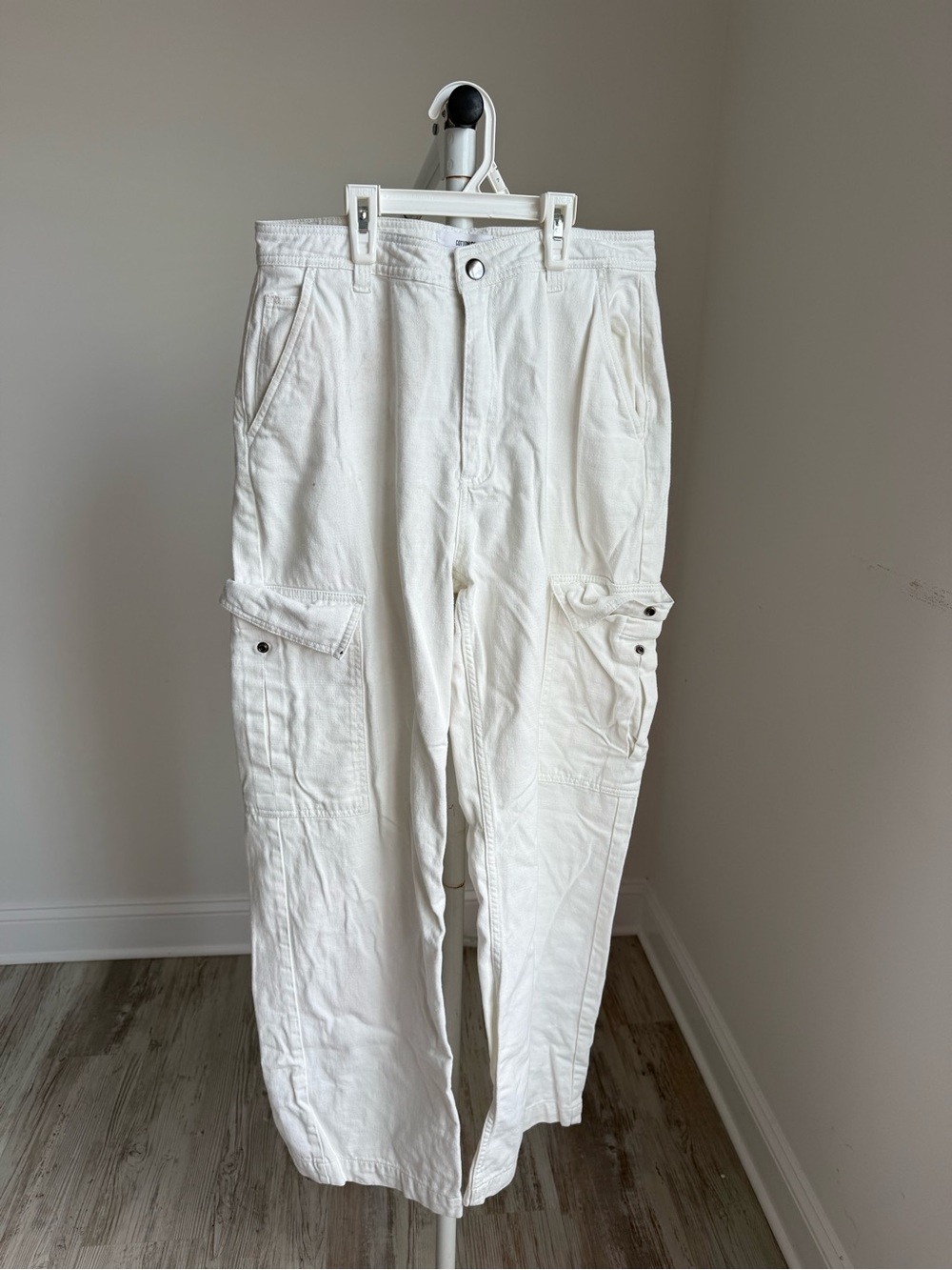 Cotton On Women’s White Cargo Pants — Relaxed Utility Fit